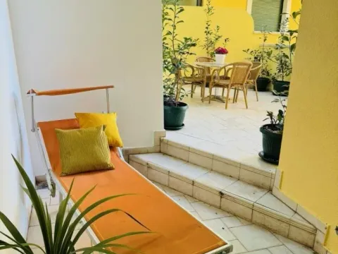 Sale, three bedroom apartment, 120m², Petrovac, Budva - image 4