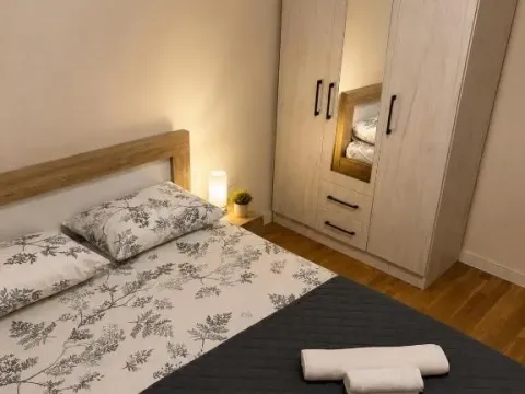 Daily-rent, one bedroom apartment, 39m², Pobrežje, Podgorica - image 6