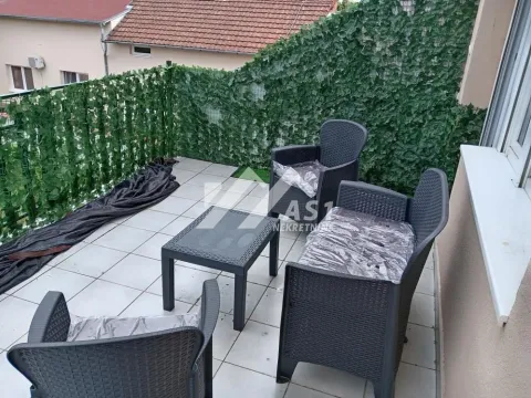 Izdavanje, četvorosoban stan, 120m², Veternik, Novi Sad Sve Podlokacije - image 12