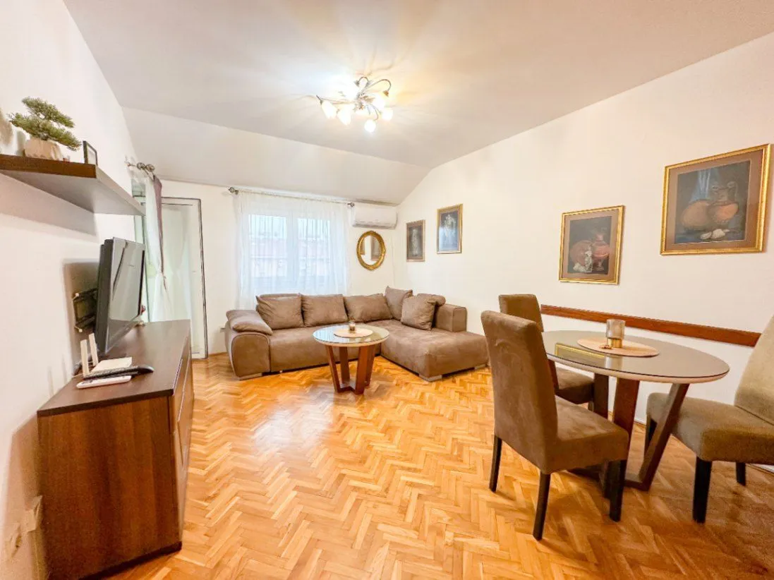 Rent, one bedroom apartment, 48m², Stari Aerodrom, Podgorica