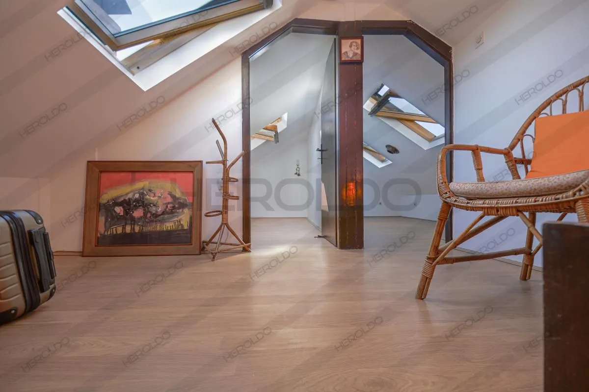 Prodaja, četvorosoban stan, 96m², Savski Venac, Beograd