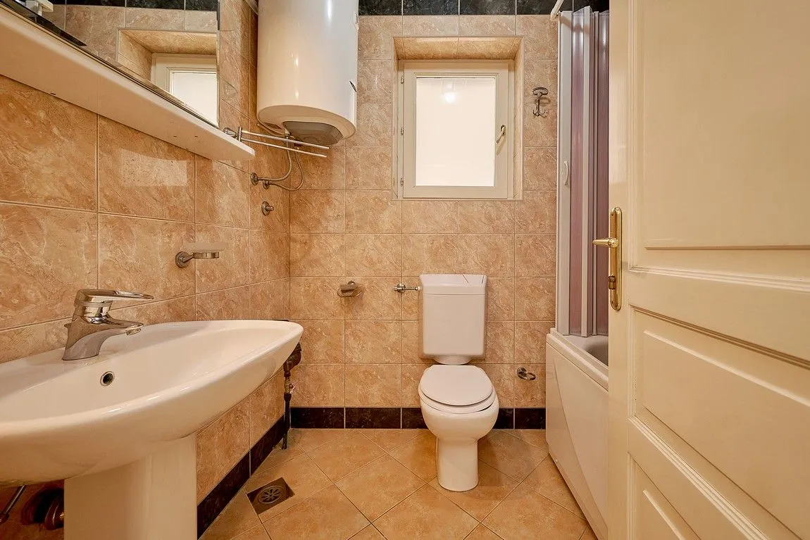 Sale, four bedroom apartment, 131m², Sveti Stefan, Budva