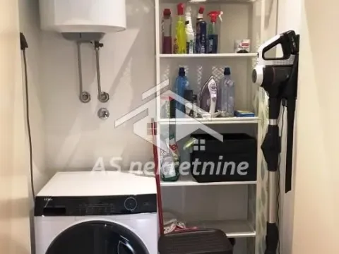 Izdavanje, dvosoban stan, 50m², Savski Venac, Beograd - image 10