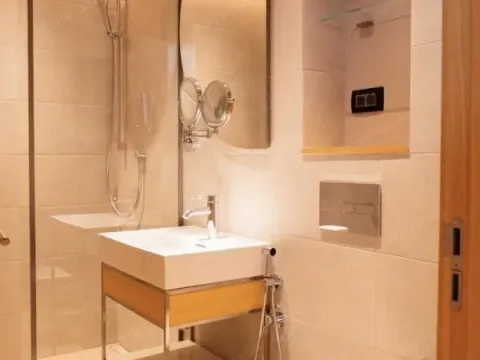 Prodaja, jednosoban stan, 55m², Porto Montenegro, Tivat - image 11