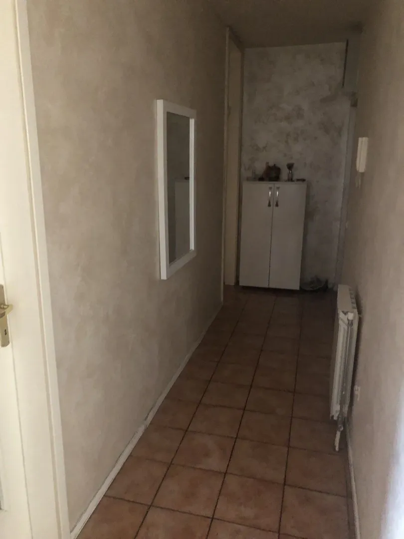 Prodaja, trosoban stan, 83m², Preko Morače, Podgorica