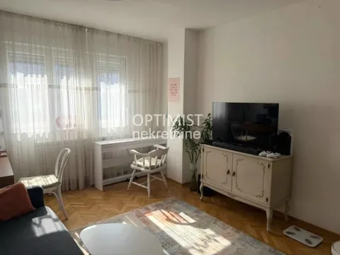 Rent, two bedroom apartment, 53m², Slavija, Vračar Sve Podlokacije - image 5