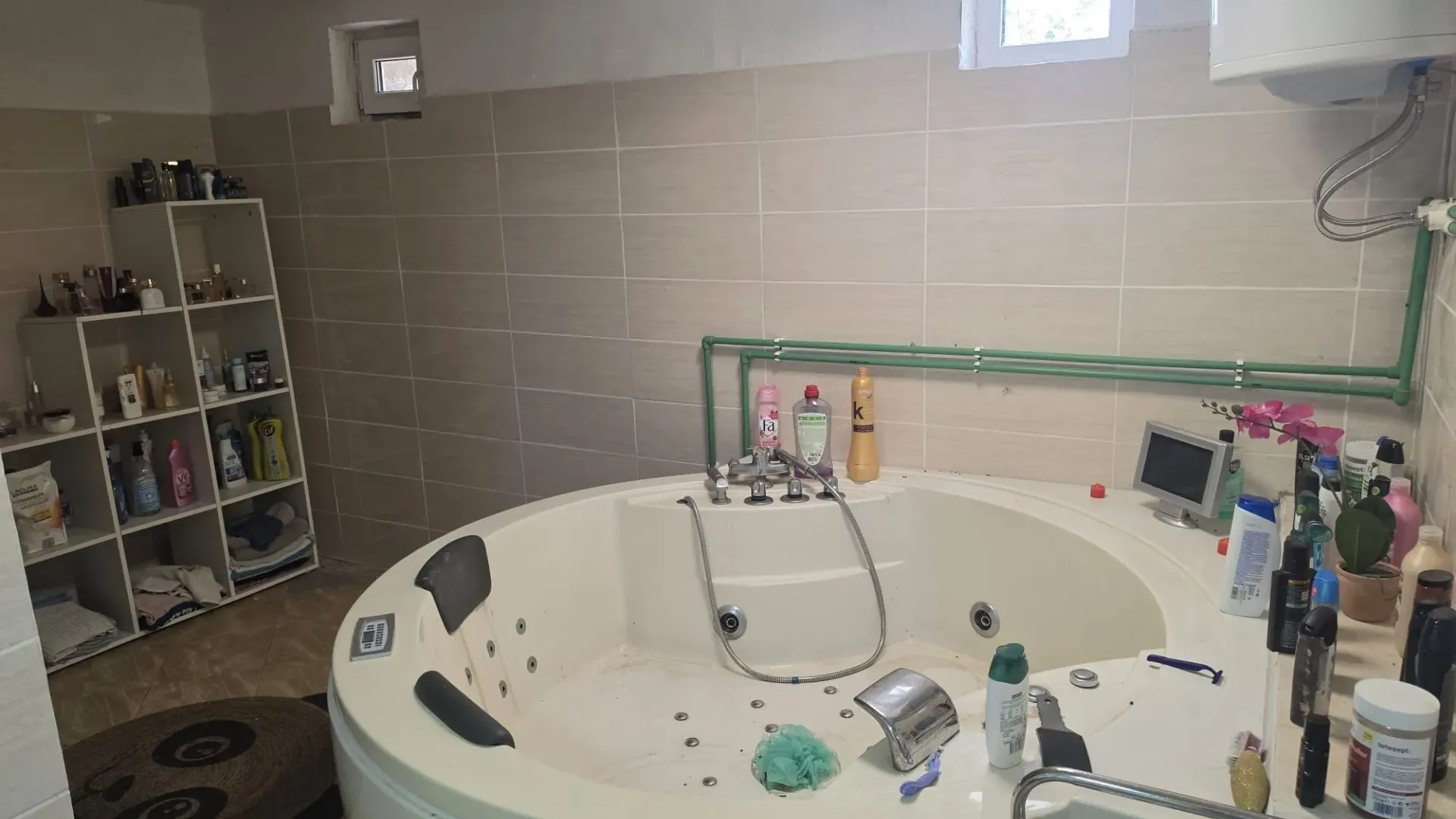 Prodaja, kuća, 120m², Novi Bečej, Zrenjanin