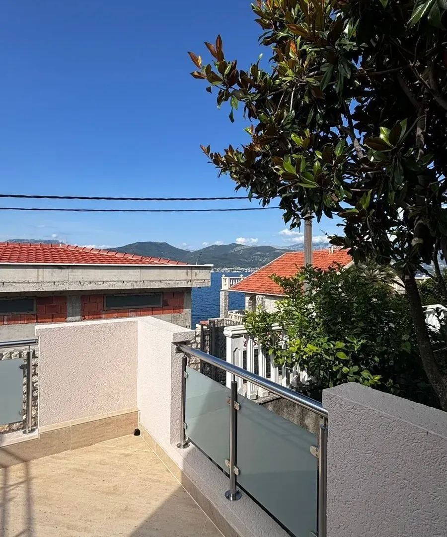 Prodaja, kuća, 118m², Krašići, Tivat