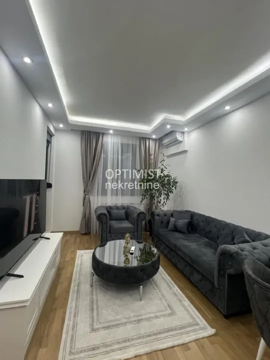 Prodaja, jednosoban stan, 41m², Banovo Brdo, Beograd