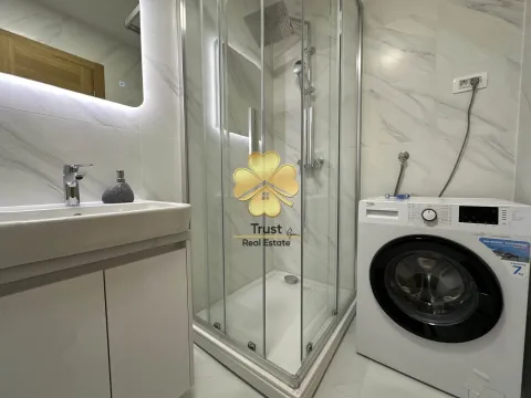 Izdavanje, jednosoban stan, 50m², City Kvart, Podgorica - image 12