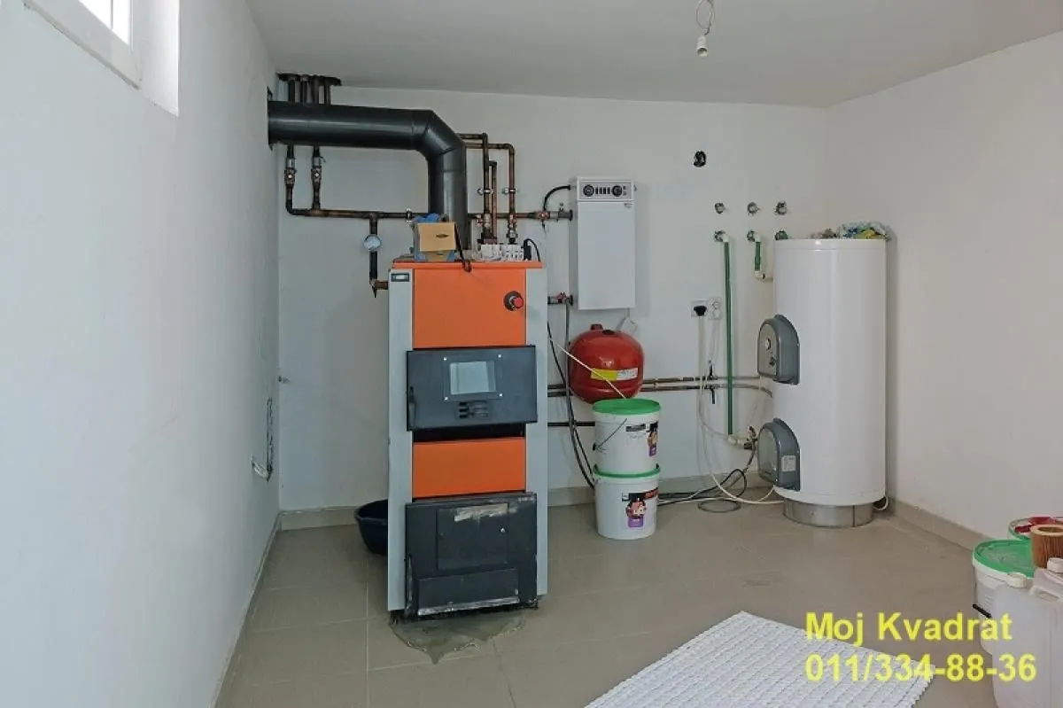 Sale, house, 340m², Zemun Sve Podlokacije, Beograd