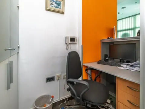 Prodaja, poslovni prostor, 327m², Blok 5, Podgorica - image 3