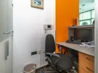 Prodaja,  poslovni prostor, 327m2, Blok 5, Podgorica