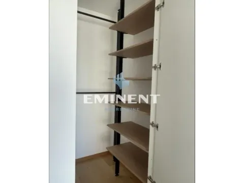 Izdavanje, trosoban stan, 100m², Gundulićev Venac, Beograd - image 12