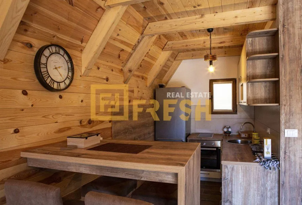 Prodaja, kuća, 225m², Žabljak, Crna Gora