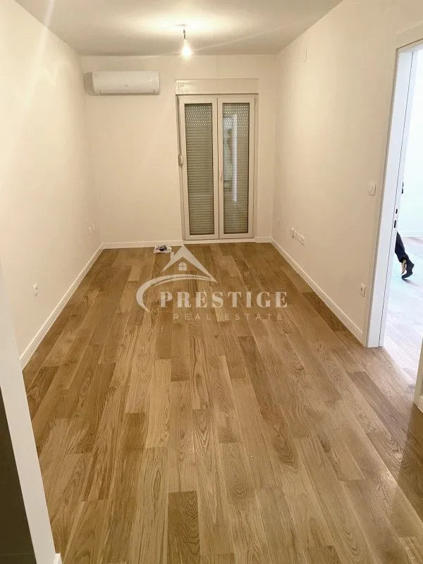 Izdavanje, jednosoban stan, 40m², Central Point, Podgorica
