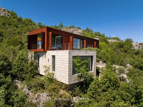 Prodaja, kuća, 250m², Đinovići, Cetinje - image 2
