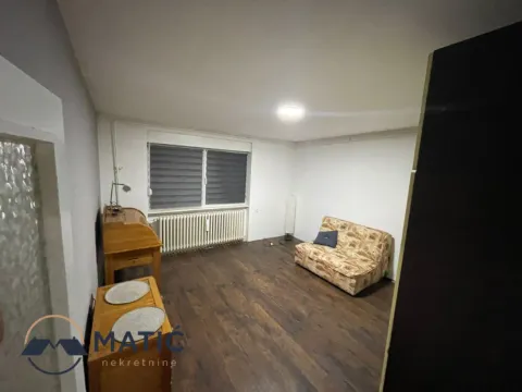 Izdavanje, dvosoban stan, 54m², Sajmište, Novi Sad - image 5