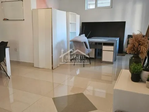 Rent, office space, 137m², Višnjica, Palilula Sve Podlokacije - image 4
