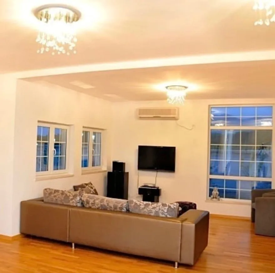 Prodaja, kuća, 560m², Begovina, Danilovgrad