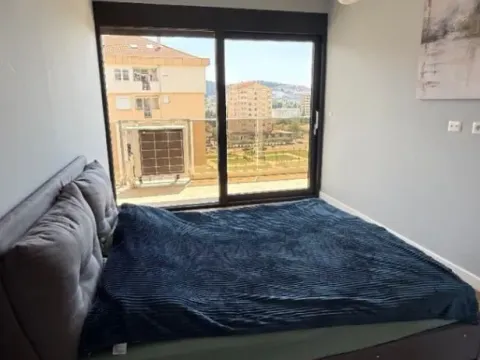 Izdavanje, dvosoban stan, 90m², Soho City, Bar - image 5