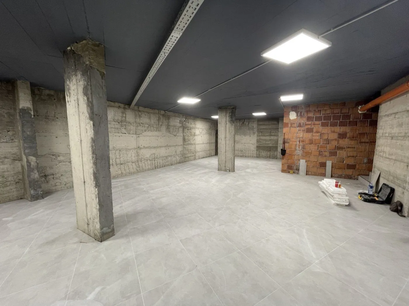 Rent, office space, 320m², Telep, Novi Sad Sve Podlokacije