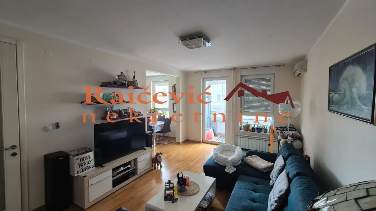 Prodaja, dvosoban stan, 60m², Novi Beograd Sve Podlokacije, Beograd