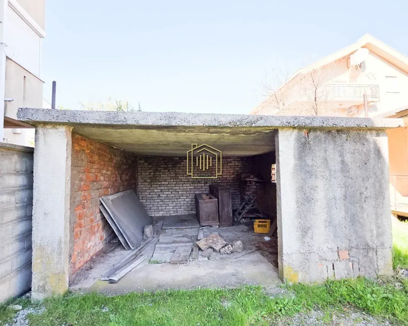 Prodaja, kuća, 120m², Tološi, Podgorica
