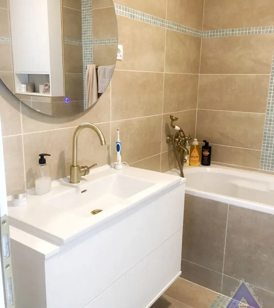 Sale, one bedroom apartment, 65m², Podkošljun, Budva