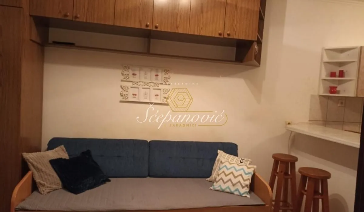 Prodaja, jednosoban stan, 32m², Sajam, Novi Sad Sve Podlokacije