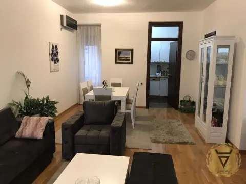 Izdavanje, trosoban stan, 100m², Crveni Krst, Beograd - image 4