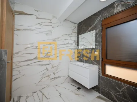 Prodaja, trosoban stan, 142m², Gorica C, Podgorica - image 20