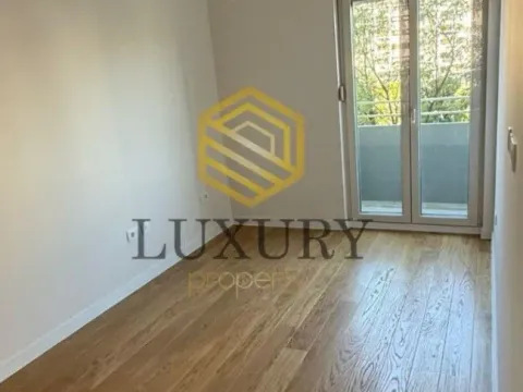 Rent, office space, 43m², Central Point, Podgorica - image 3