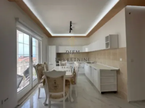 Izdavanje, dvosoban stan, 105m², Sveti Stefan, Budva - image 8