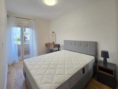 Izdavanje, jednosoban stan, 42m², Central Point, Podgorica - image 11