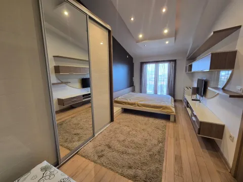 Sale, three bedroom apartment, 120m², Gorica C, Podgorica - image 9