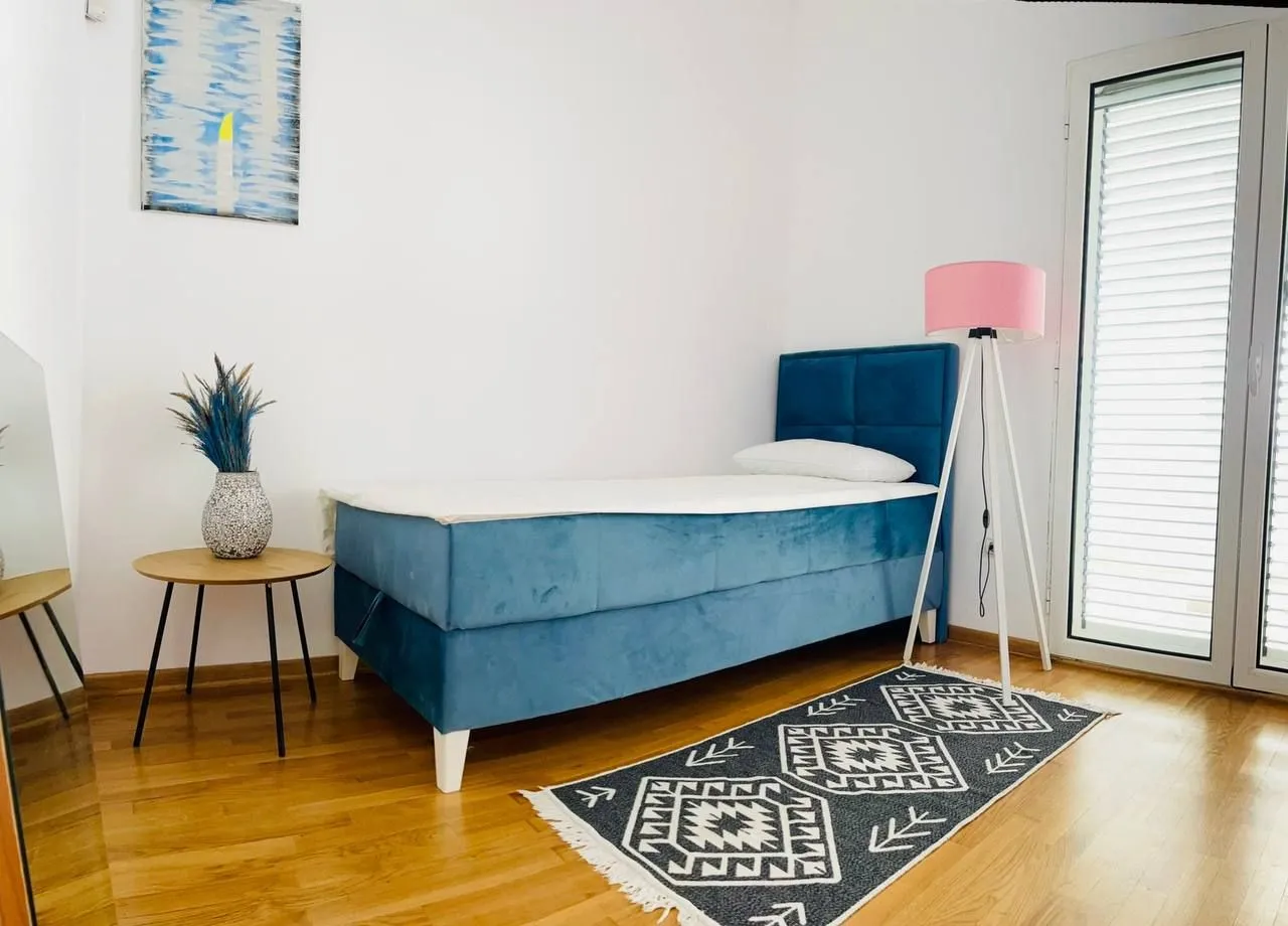 Rent, three bedroom apartment, 110m², Rozino, Budva