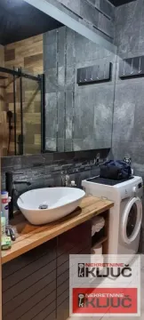 Prodaja, dvosoban stan, 69m², Centar, Novi Sad - image 22
