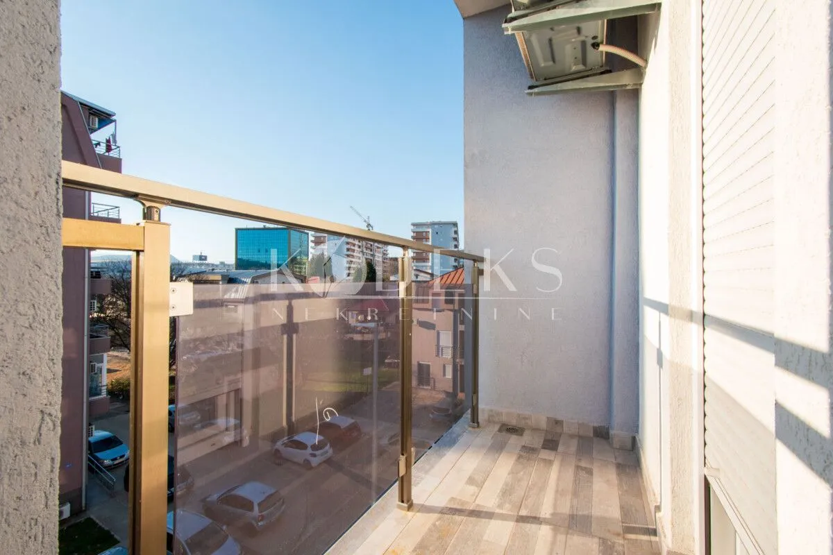 Rent, two bedroom apartment, 77m², 1 maj, Podgorica
