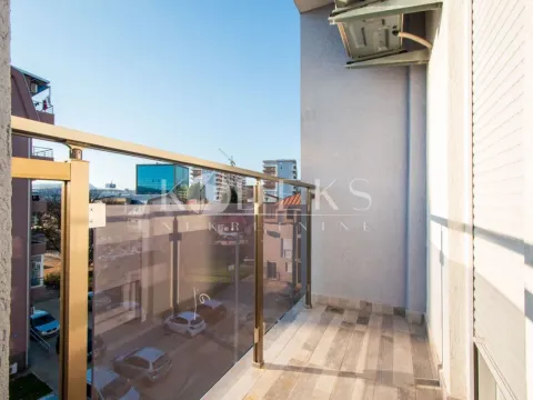 Rent, two bedroom apartment, 77m², 1 maj, Podgorica - image 13