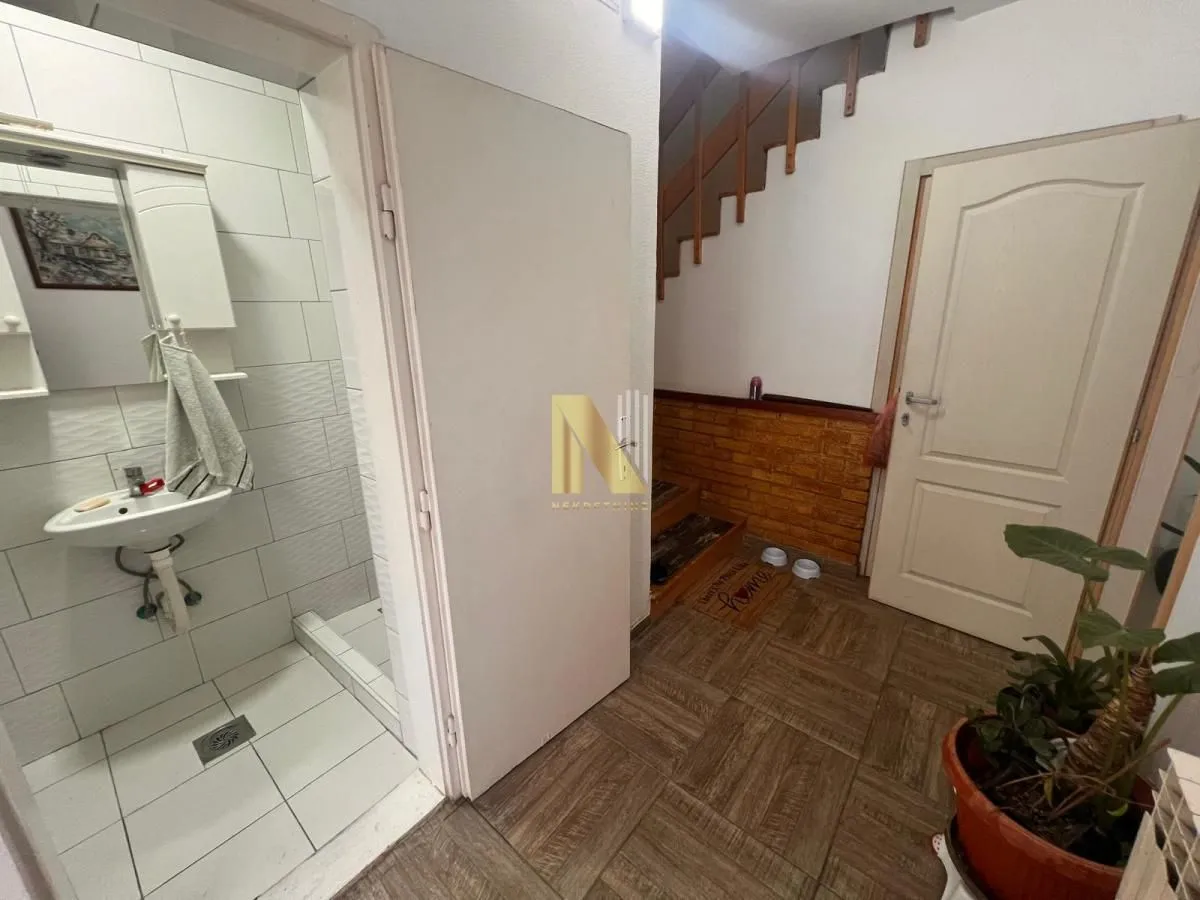 Prodaja, kuća, 250m², Veternik, Novi Sad Sve Podlokacije