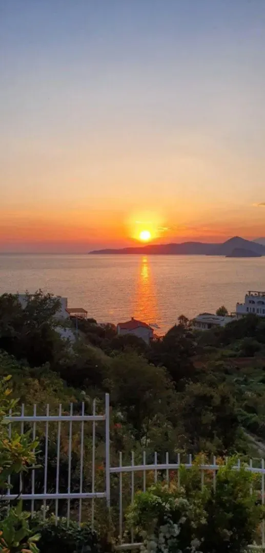 Sale, house, 250m², Reževići, Budva