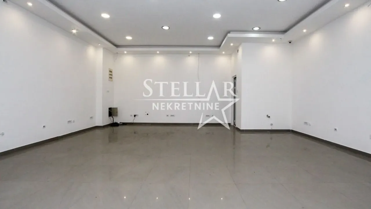 Izdavanje, poslovni prostor, 54m², Tuški Put, Podgorica