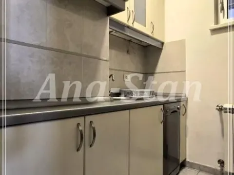Izdavanje, trosoban stan, 89m², Savski Venac, Beograd - image 8