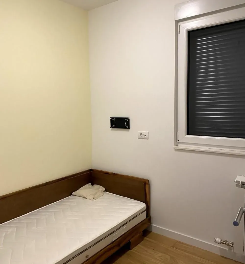 Izdavanje, jednosoban stan, 38m², Lekino Brdo, Voždovac Sve Podlokacije
