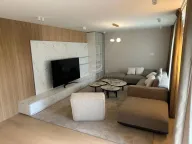 Izdavanje, četvorosoban stan, 130m², Južni Bulevar, Vračar Sve Podlokacije - image 3