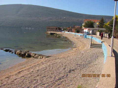Izdavanje, dvosoban stan, 47m², Đenovići, Herceg Novi - image 7