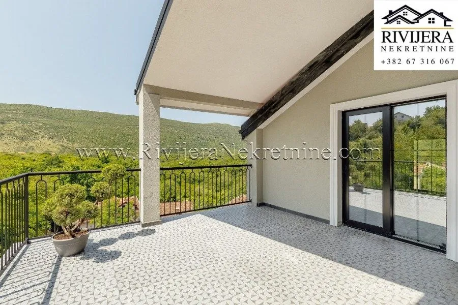 Prodaja, trosoban stan, 122m², Herceg Novi, Crna Gora