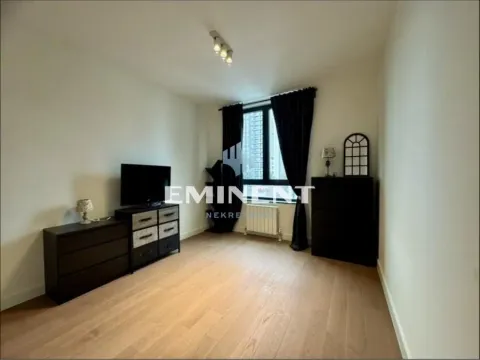 Izdavanje, trosoban stan, 86m², Savski Venac, Beograd - image 6