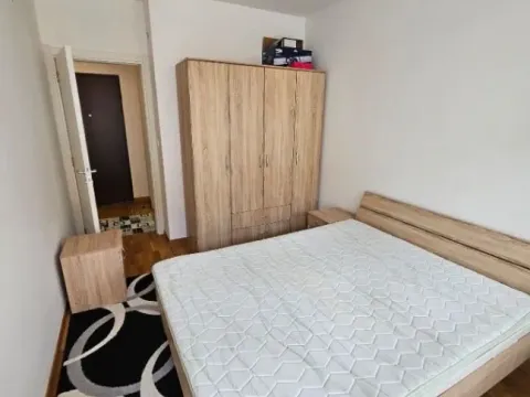 Izdavanje, jednosoban stan, 45m², City Kej, Podgorica - image 8